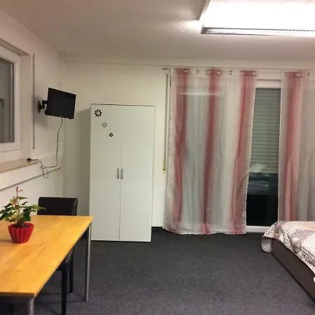 Monteurzimmer Neustadt *